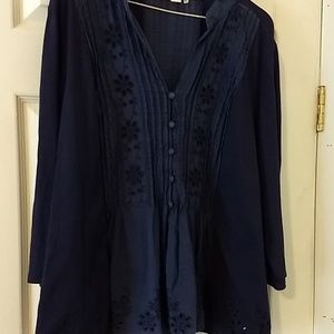 Nice blouse with cut-outs